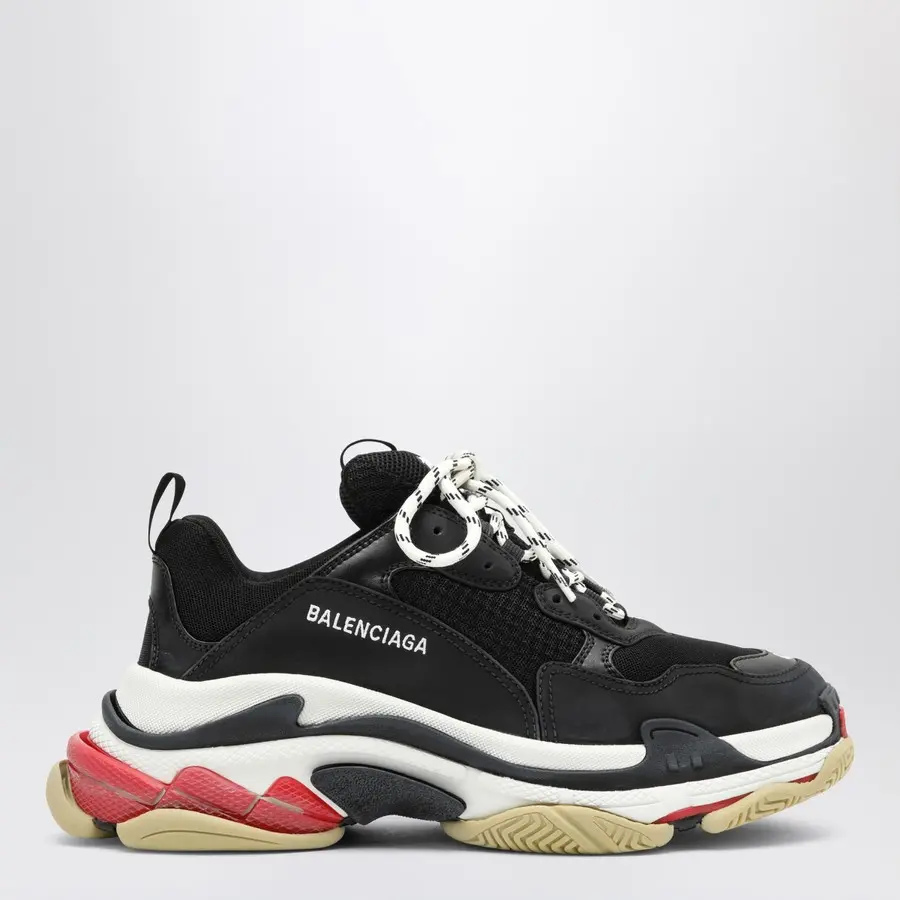 BALENCIAGA.jpg